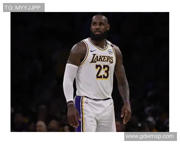 詹姆斯续约湖人几成定局5260万球员选项或将被执行 詹姆斯续约湖人几成定局5260万球员选项或将被执行